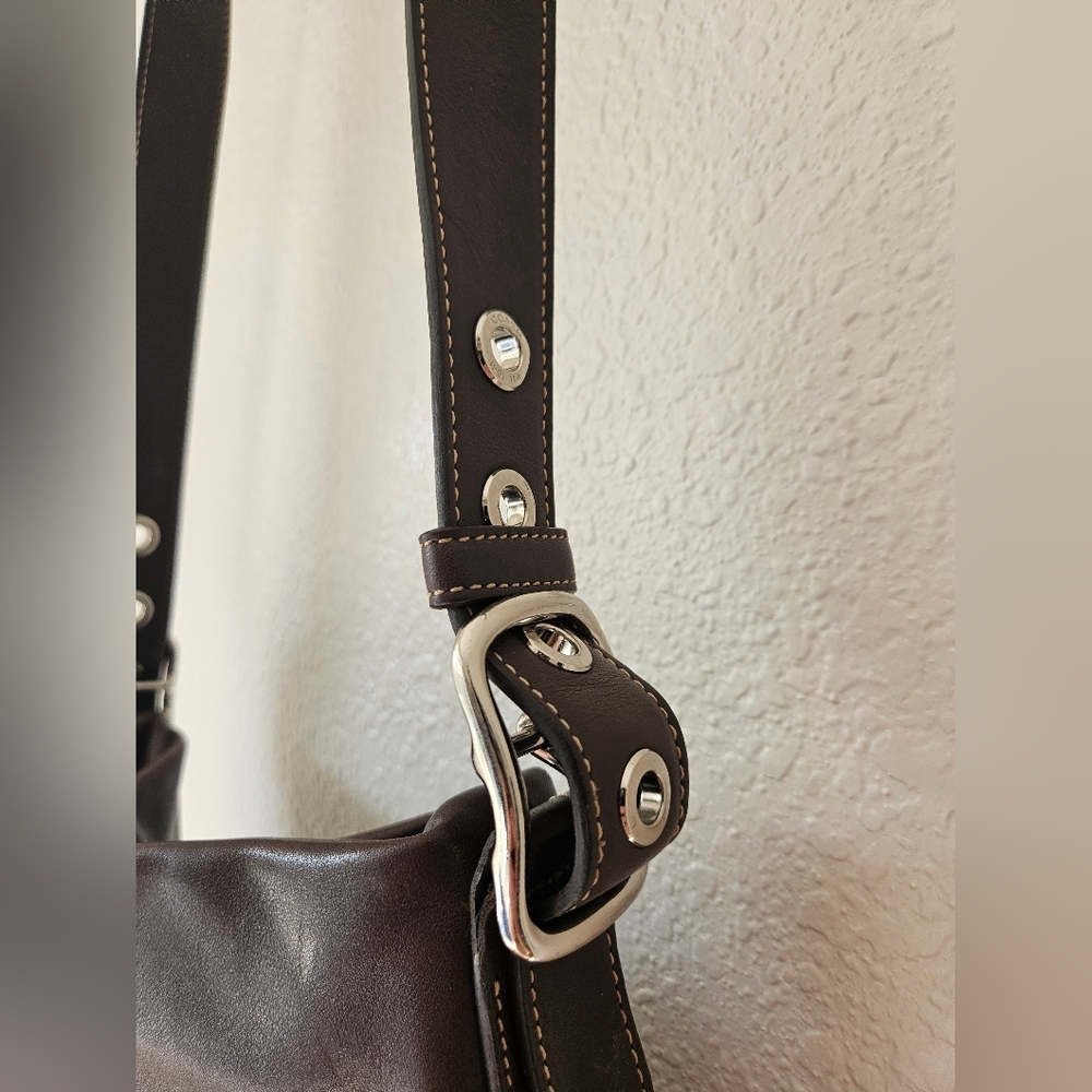 Coach dark brown leather crosdbody bag - Picture 3 of 7